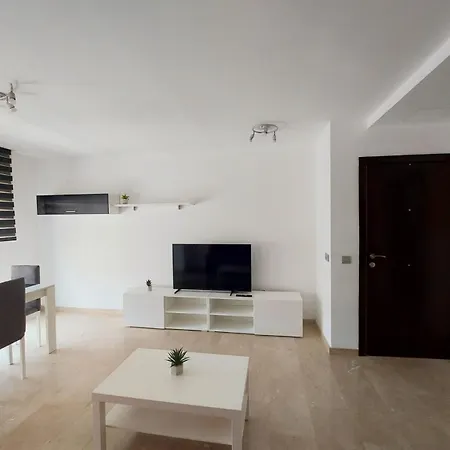 Ng Zenith - Apartment *